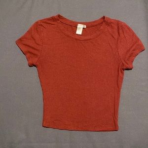 Cropped coral colored top size small